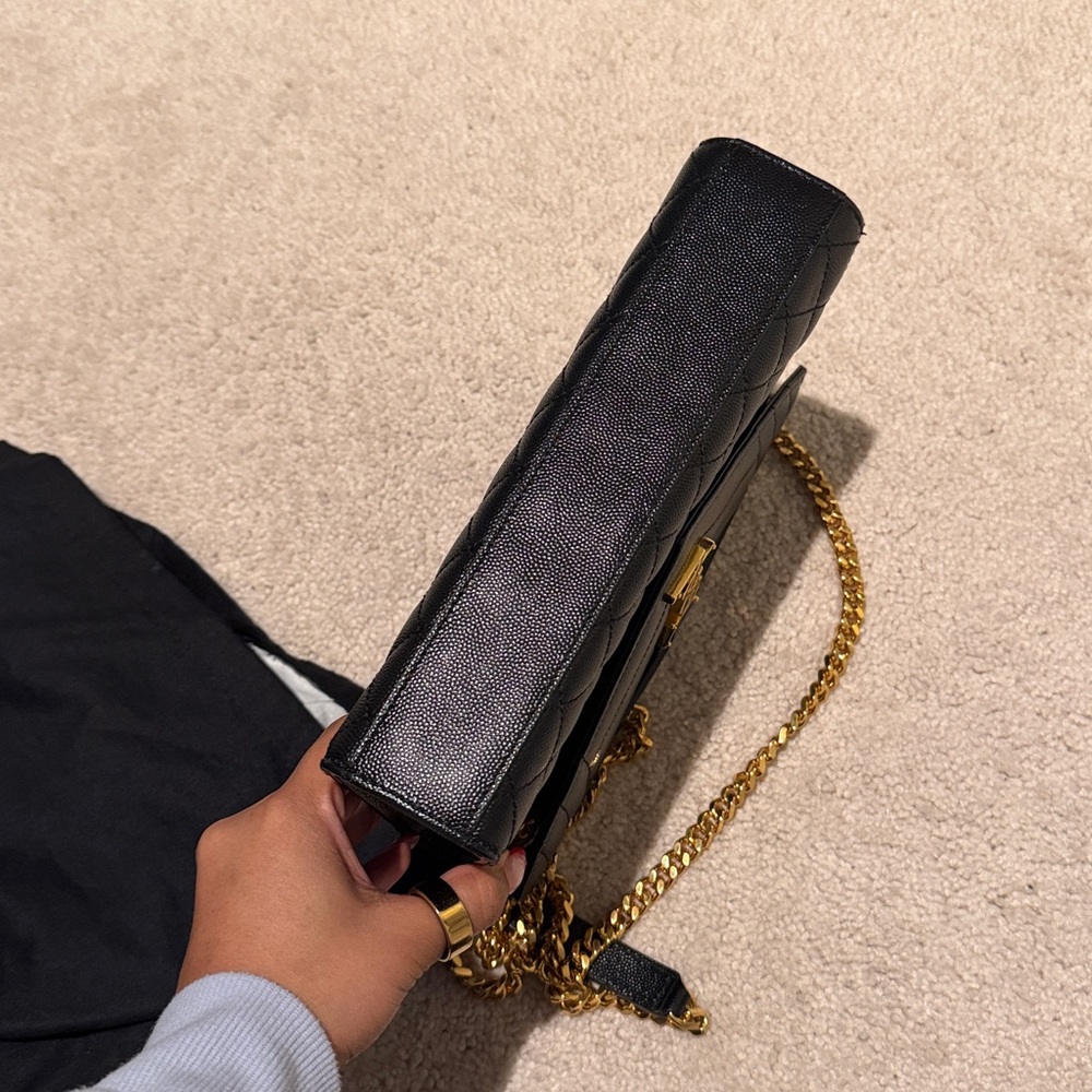 Envelope Triquilt Medium YSL Shoulder Bag in Grained Leather - Picture 9 of 12